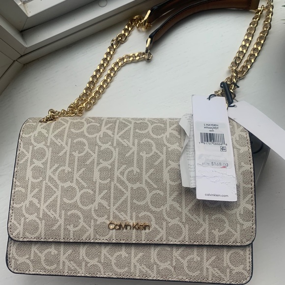 Calvin Klein purse - Picture 1 of 3